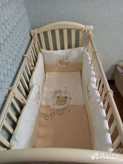 Бортики в детскую кроватку и постельное белье