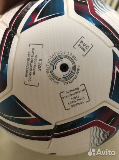 Футбольный мяч puma