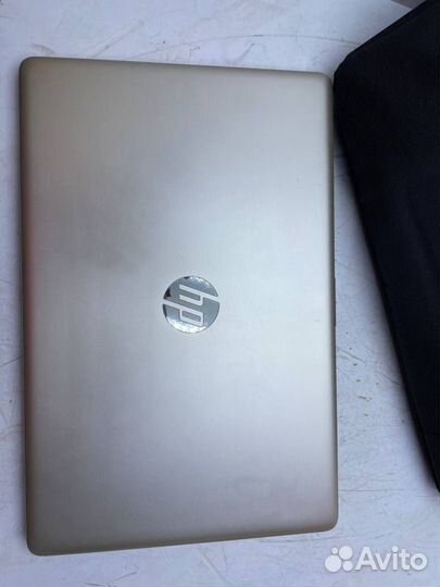 Ноутбук HP 15-da1053ur