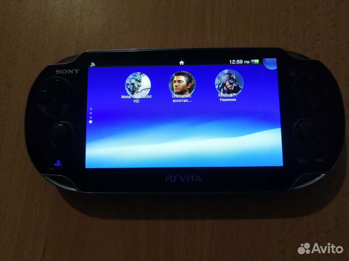 Sony PlayStation Vita + карта памяти на 32gb