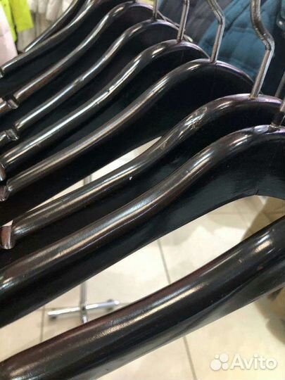 Плечики деревянные