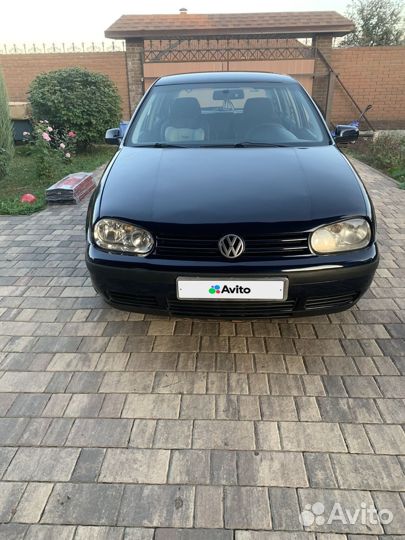 Volkswagen Golf, 1998