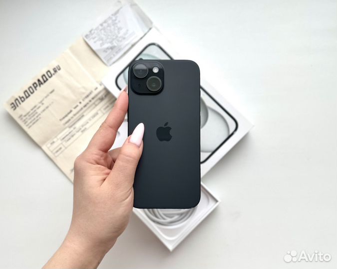 iPhone 15, 256 ГБ