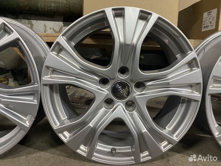 Литые диски r17 5x114.3