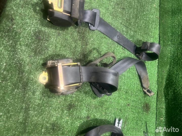 Ремень безопасности задний правый Рено Меган K4M