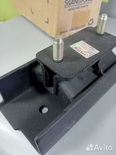 Опора кпп Ssang Yong Кайрон, Рекстон