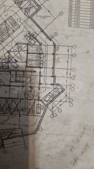 Машиноместо, > 30 м²