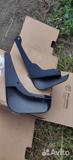 Брызговики toyota yaris