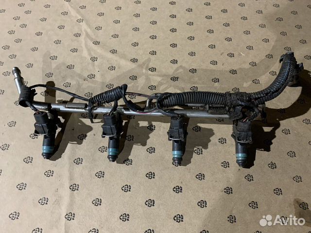 Рампа топливная б/у Лада 2112 LADA 2112 1,6 л