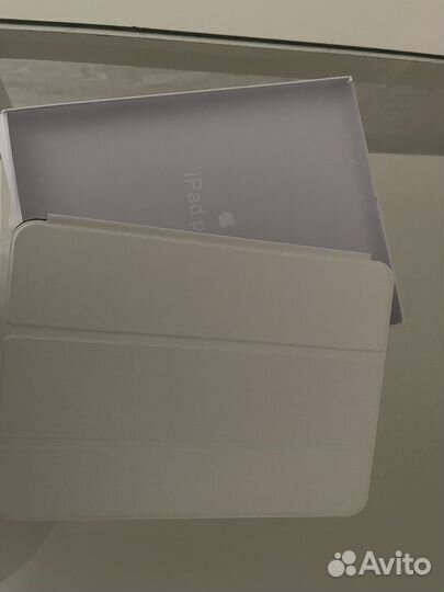 Чехол на iPad 10,9