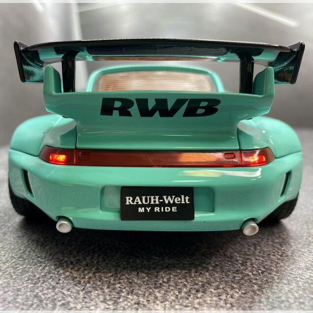 Металлическая машинка Porsche 911