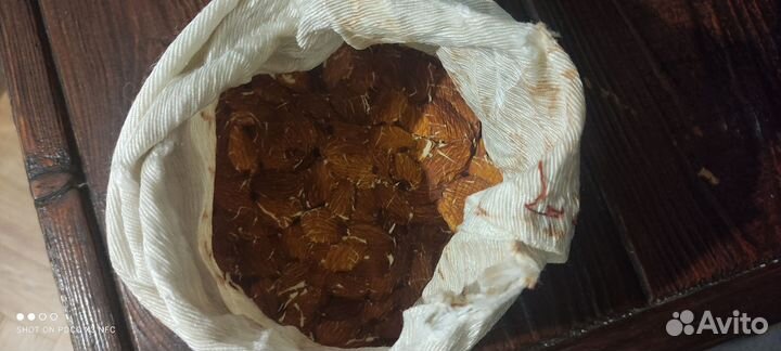 Натуральное масло абрикосовых косточек из бочонка