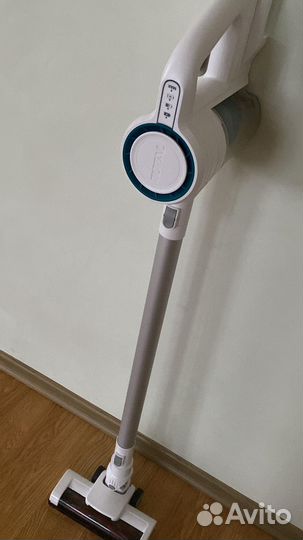 Вертикальный пылесос Li-lon tvli2006
