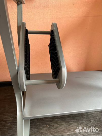 Компьютерный стол стеклянный