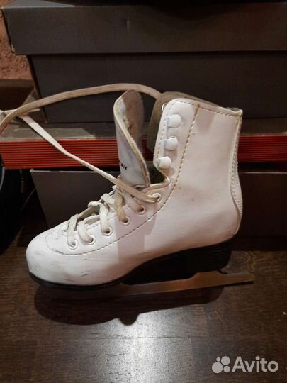 Коньки фигурные детские 30