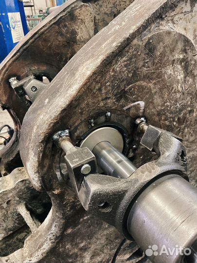 Восстановление отверстий, расточка, наплавка