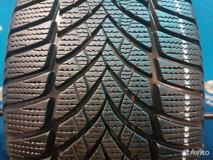 Goodyear UltraGrip Ice 2 235/45 R18