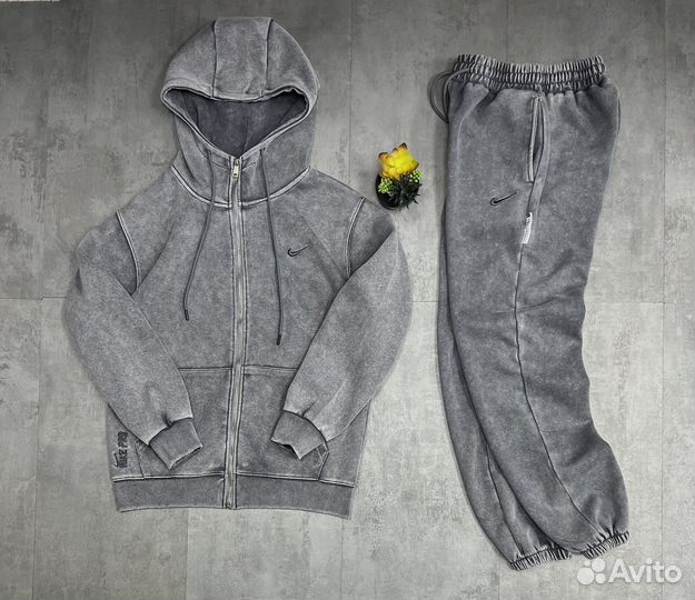 Спортивный костюм Nike