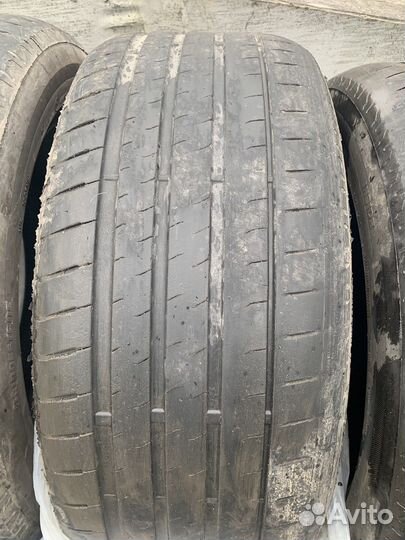 Bridgestone Potenza S001 255/50 R19 и 285/45 R19 111Y
