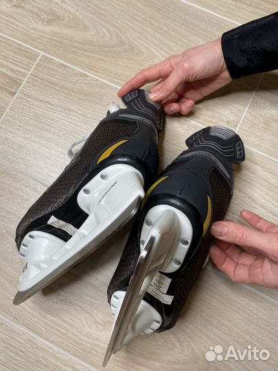 Коньки хоккейные Bauer supreme one4 новые