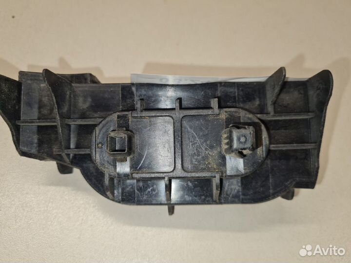 Кронштейн бампера заднего правый Toyota Corolla E12 2001-2007