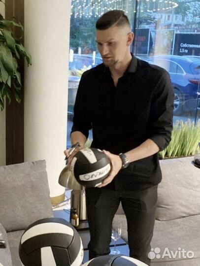 Волейбольный мяч с автографом Владимира Съемщикова