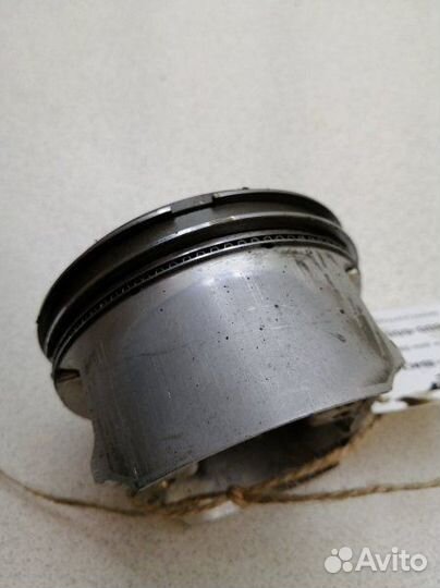 Поршень Nissan X-Trail T30 QR25DE