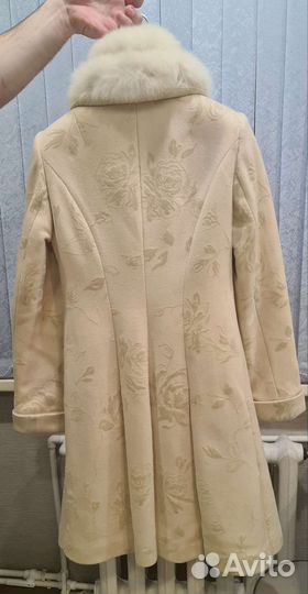 Пальто женское зимнее 42 размер