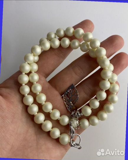 Белые бусы стекло майорка 47 см