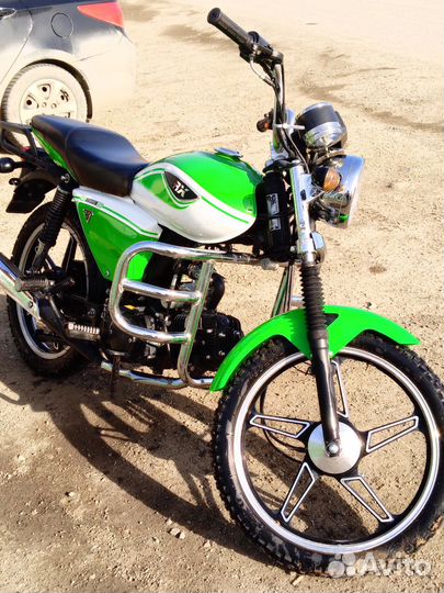 Мопед скутер