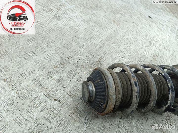 Стойка подвески передняя правая б/у Opel Astra H 24466545