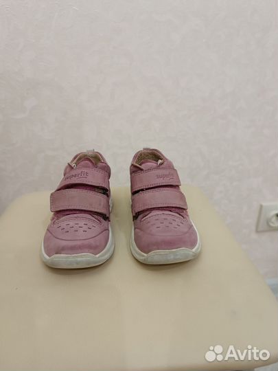 Детские кроссовки