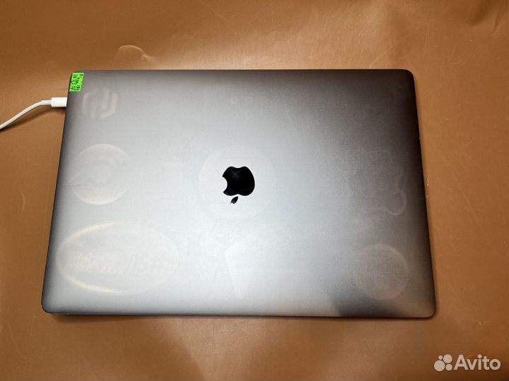 Apple macbook pro 15 2018 32gb RAM