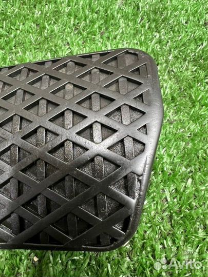 Накладка педали тормоза Bmw 3 Е93 2011