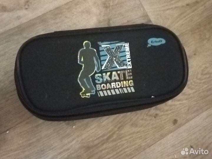 Пенал школьный