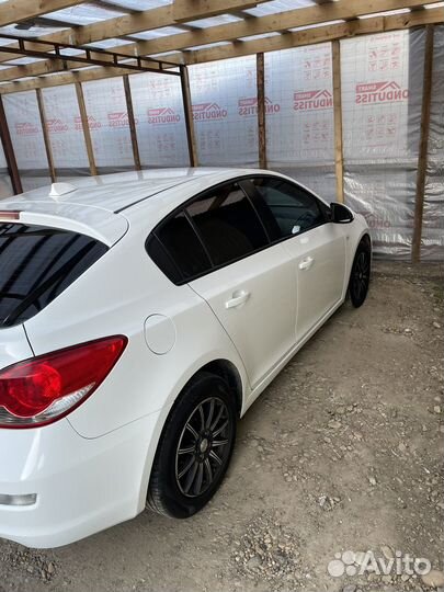 Chevrolet Cruze 1.8 AT, 2012, 179 000 км