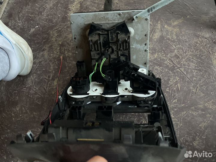 Центральная консоль всборе hyundai accent 2