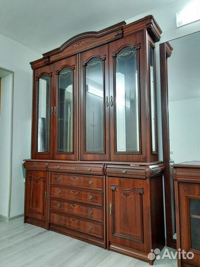 Стенка в гостиную