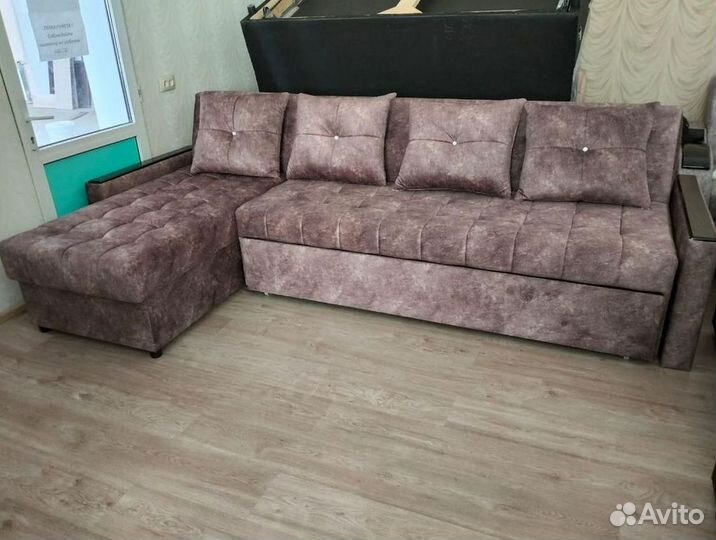 Диван угловой раскладной в наличии
