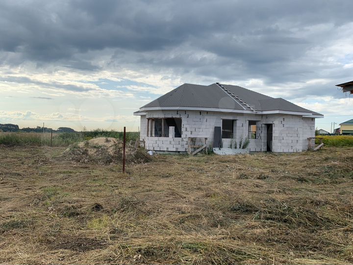 Коттедж 180 м² на участке 8 сот.