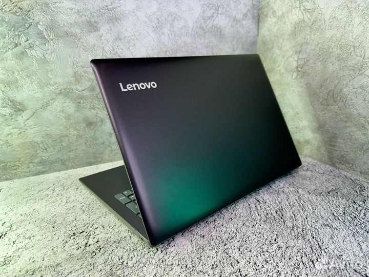 Ноутбук Lenovo на Core i3-8130U/ MX150/ 8 GB