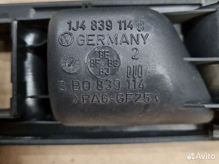 Ручка двери внутренняя Volkswagen Passat B5 Bora A