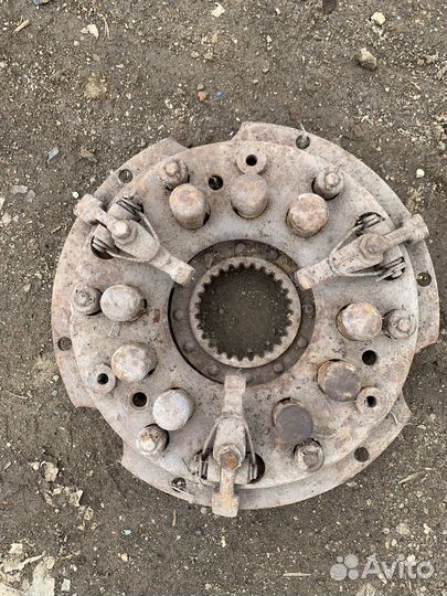 Корзина сцепления на т16