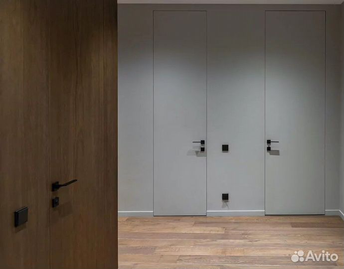 Скрытая дверь под дизайн