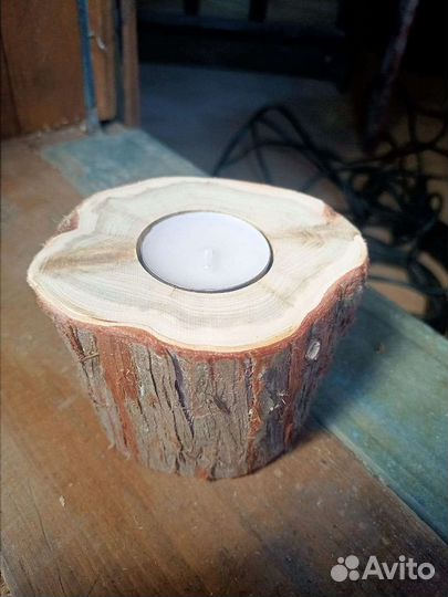 Подсвечник из можжевельника