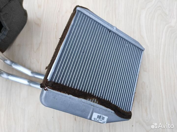 Радиатор отопителя салона на Opel Corsa D