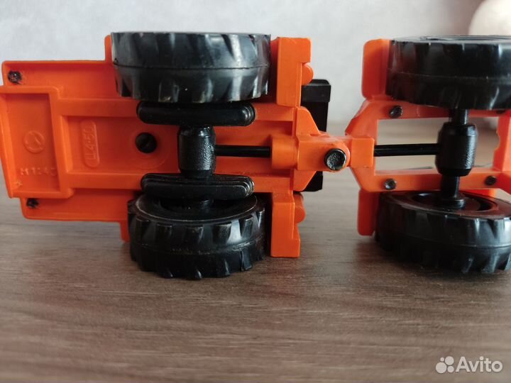 Кировец 1:43, трактор