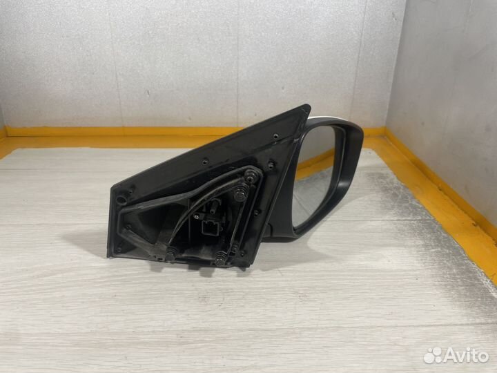 Бокове зеркало правое Hyundai Solaris