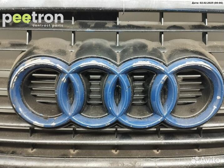 Б/У Б/У Решетка радиатора треснута, покрашена