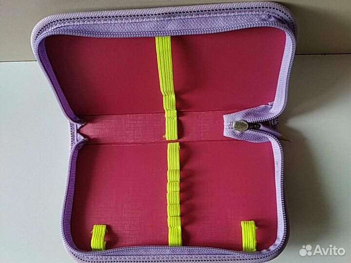 Пенал школьный новый